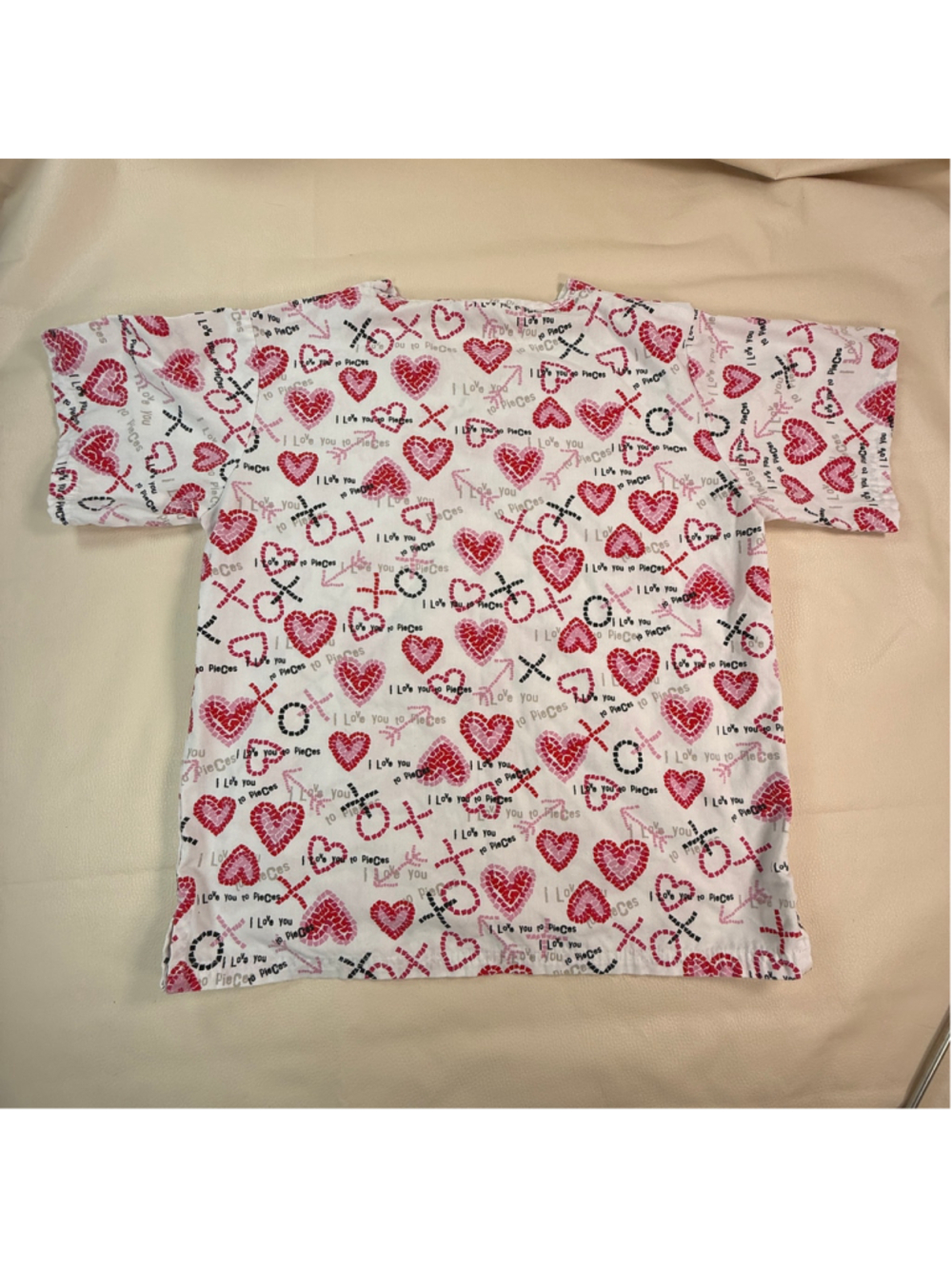 UA Scrubs Womens Scrub Top White Pink Red Hearts I Love You to Pieces Medical